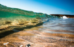 Backlit wave. Praa sands